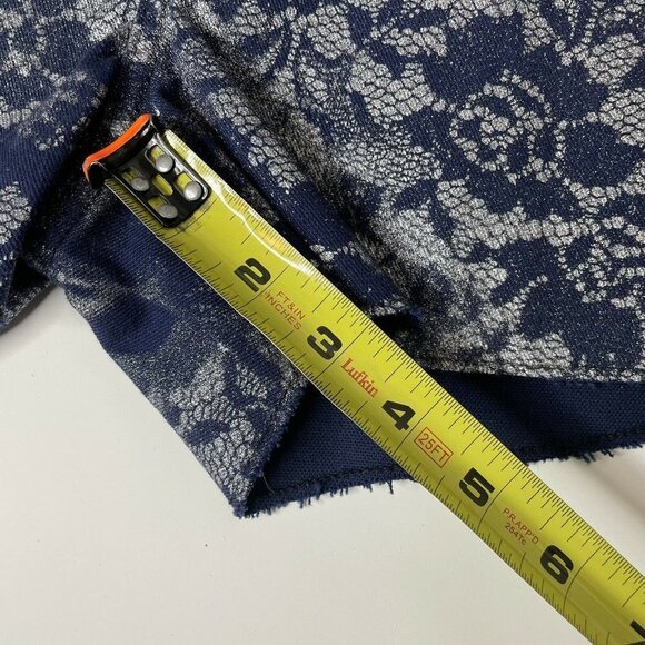 Seven 7 For All Mankind Size 25 Denim Shorts Jean Shorts Silver Lace Print - Picture 11 of 12